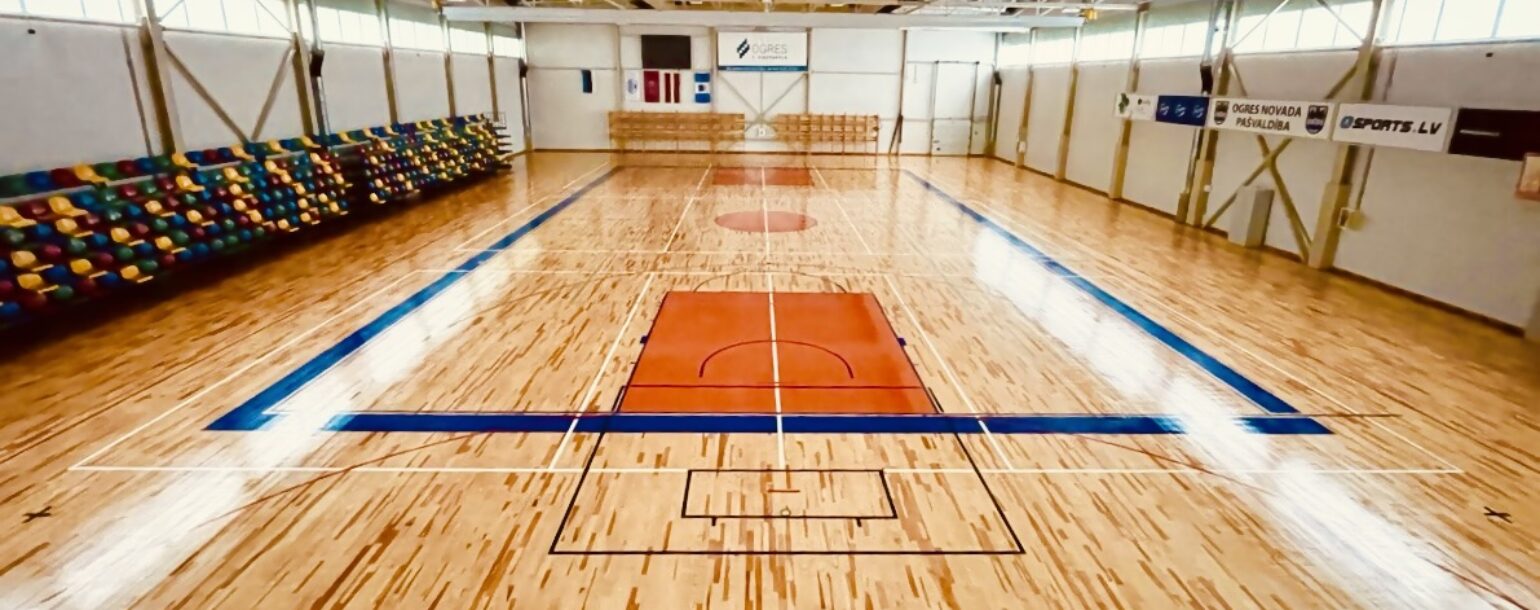Ogres 1. vidusskolas sporta halle