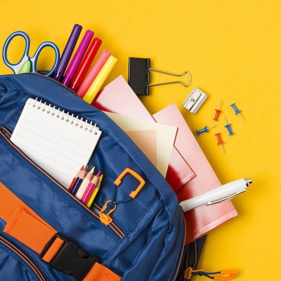 Skolas mācību piederumi