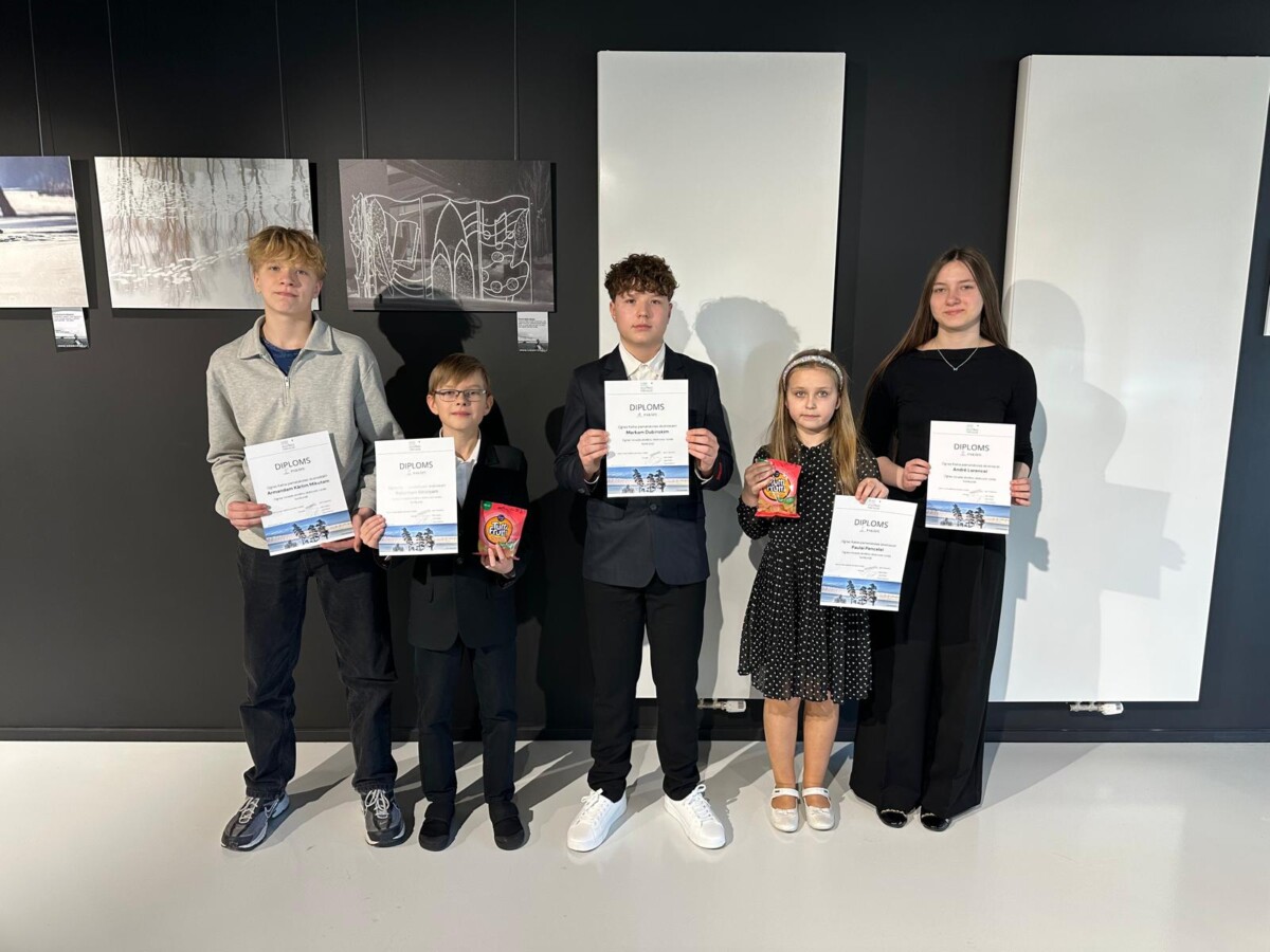 Skatuves runas konkursa 1.kārtas 2.posma laureātu kopbilde